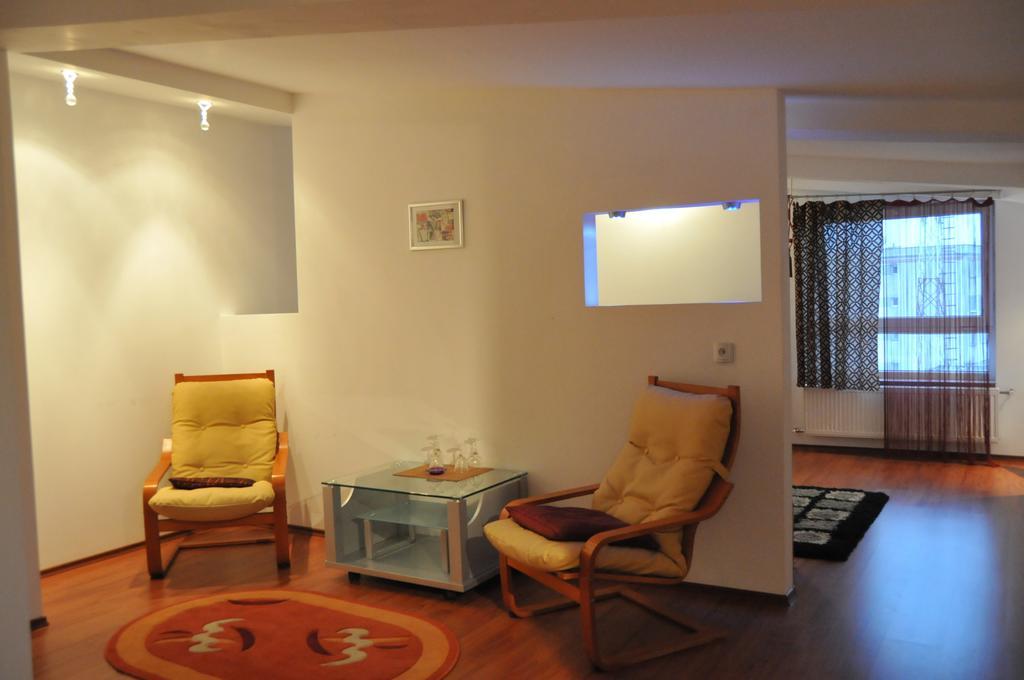Pensiunea Studio Bacau Luaran gambar